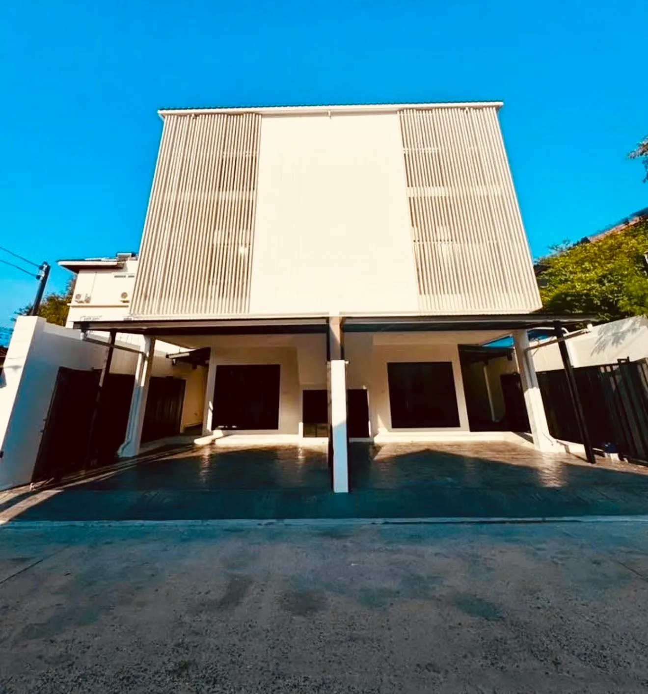 Property Main View