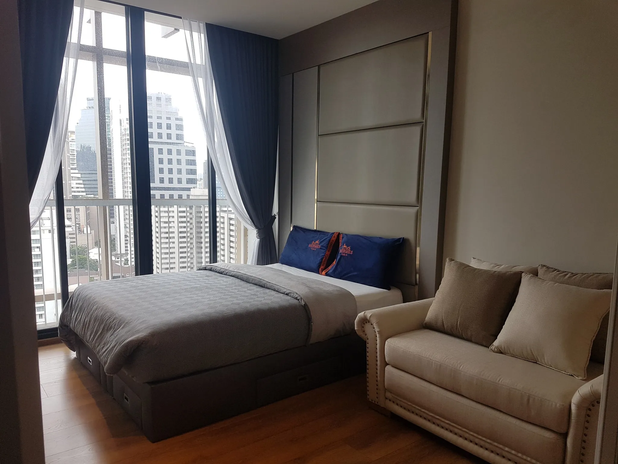 Park Origin Phrom Phong (Park 24)