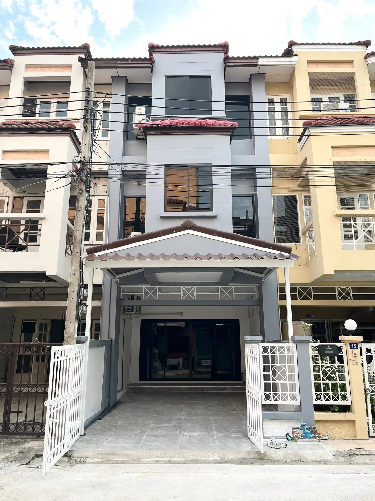 Property Main View